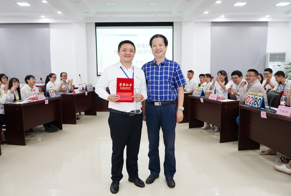 一等奖颁奖1 一等奖颁奖1